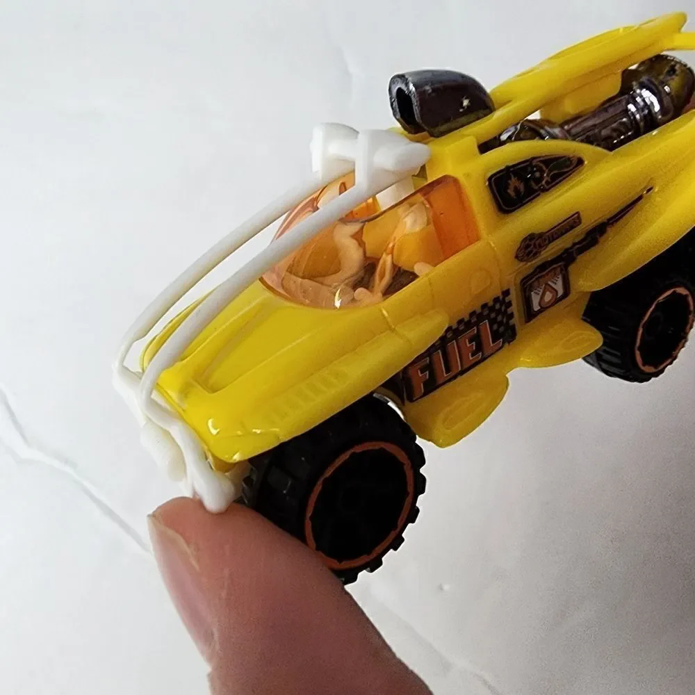 Vintage 2000 Hot Wheels - XS-IVE - Yellow Fuel Rally